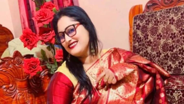 থানার সামনে টিকটক ভিডিও বানানো সেই আ.লীগ নেত্রী আটক