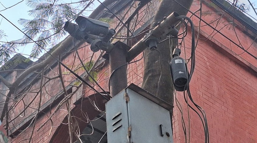 বরিশালে চোর ধরার ৪২০ সিসি ক্যামেরা চুরি