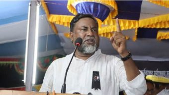 পিরোজপুরে জমি কেনার নামে ৫০ লাখ আত্মসাৎ মেয়রের