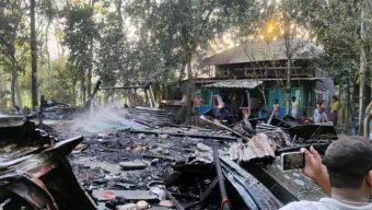 বরিশালে আগুনে পুড়লো ৩ বসতঘর
