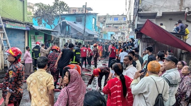 পটুয়াখালীতে ভয়াবহ আগুনে পুড়ল ৫ ঘর ও দুই দোকান