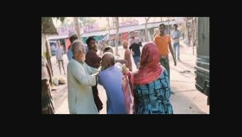 বরিশালে যুবলীগ নেতার বৃদ্ধ বাবাকে মারধর করে পুলিশে দেয়ার অভিযোগ