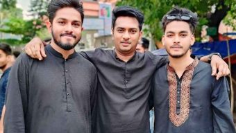 বরিশালে দুই ছাত্রলীগ কর্মীকে পুলিশে দিল ছাত্রদল