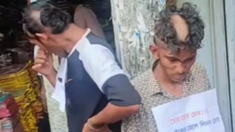 বরিশালে চুরির অভিযোগে দুই যুবককে মাথার চুল কেটে নির্যাতন