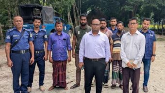 বরিশালে অবৈধভাবে মাটি কাটার দায়ে এক জনের অর্থদণ্ড