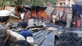 ভোলায় আগুনে পুড়ল ফার্নিচারের গোডাউন