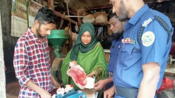 ঝালকাঠিতে মসলায় রং মেশানোয় ব্যবসায়ীকে জরিমানা