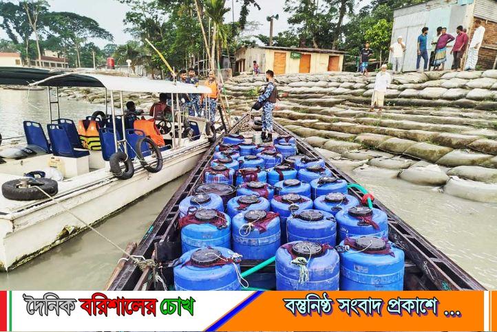 বরিশালে দেড় কোটি টাকার চিংড়ির রেণু জব্দ