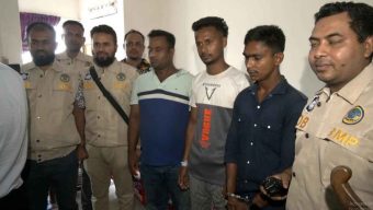 বরিশালে নকল প্রসাধনীসহ গ্রেপ্তার ৩