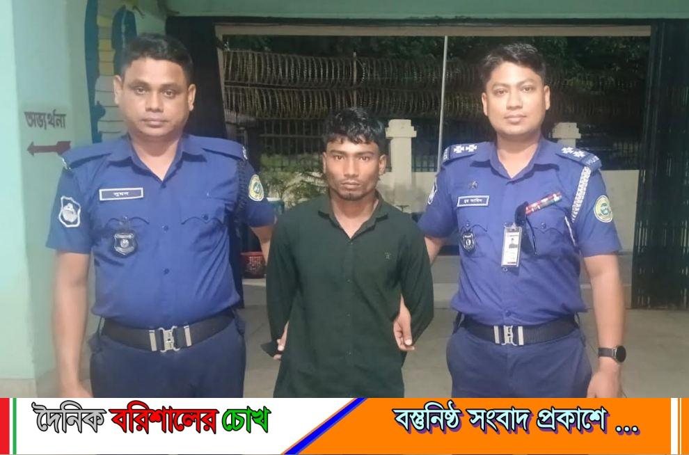 হিজলায় হত্যা মামলার আসামী পুলিশের হাতে আটক