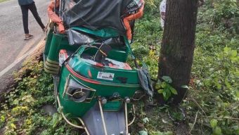 ঝালকাঠিতে গাছের সঙ্গে মাহিন্দ্রার ধাক্কা, নিহত ১