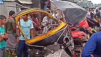 বরিশাল-ঢাকা মহাসড়কে বাস-মাহিন্দ্রার মুখোমুখি সংঘর্ষে নিহত ৫