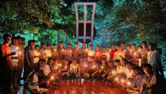 জুলাই-আগস্ট আন্দোলনের শহীদদের স্মরণে ববিতে  ছাত্রদলের মোমবাতি প্রজ্বালন