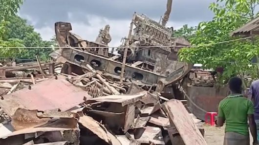 ৭০ হাত মাটির নিচে মিলল ৩৩ বছর আগে ডুবে যাওয়া জাহাজ