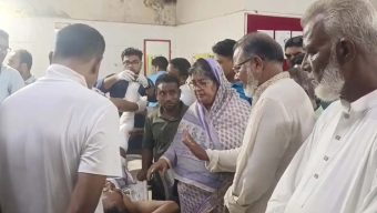 পিরোজপুরে প্রধান শিক্ষকের হাত-পা ভেঙে দিল দুর্বৃত্তরা
