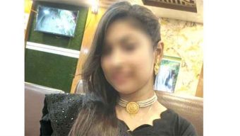 প্রেমিকের সঙ্গে উধাও স্ত্রী, ফিরে পেতে সবার কাছে দোয়া চাইলেন স্বামী