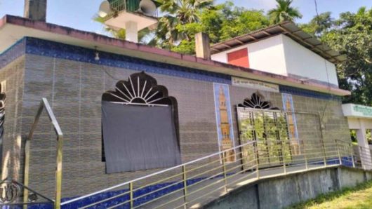 ইমামের আজানের মধ্যেই চুরির ঘটনা গৌরনদীতে