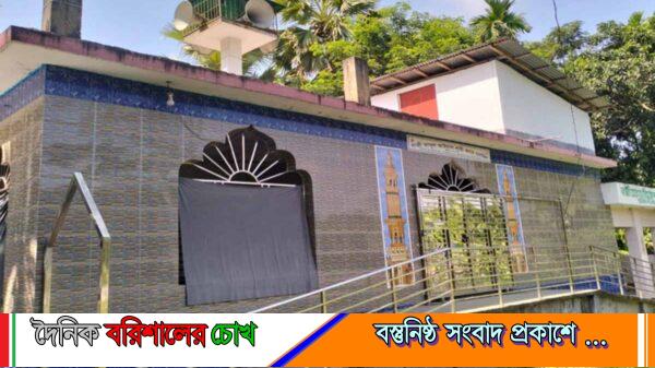 ইমামের আজানের মধ্যেই চুরির ঘটনা গৌরনদীতে