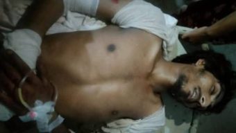 বিবির পুকুর পাড়ে প্রকাশ্যে যুবককে কুপিয়ে জখম, বরিশালে কিশোর গ্যাংয়ের তাণ্ডব