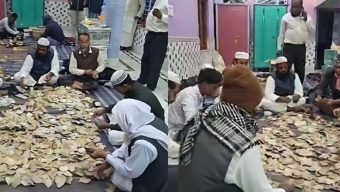 বাবরি মসজিদের তহবিলে টাকার স্তুপ—গণনায় বিশেষ মেশিন ব্যবহার