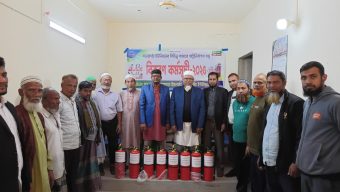বরিশালের উজিরপুরে অগ্নি নির্বাপক যন্ত্র বিতরণ কর্মসূচি অনুষ্ঠিত