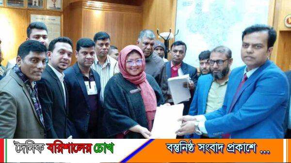 বরিশাল-৩ আসনে জাতীয় পার্টির লাঙ্গল প্রতীকে মনোনয়ন জমা দিলেন গোলাম কিবরিয়া টিপু