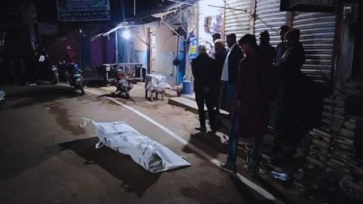 কবিরহাটে গণপিটুনিতে হত্যা, ‘ডাকাত’ আখ্যা দিয়ে বাজারে মিষ্টি বিতরণ