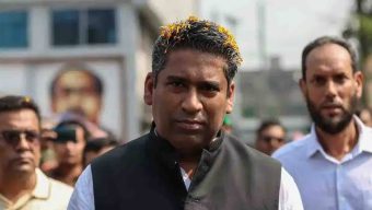 সন্ত্রাস ও দুর্নীতির মামলায় পলাতক সাবেক মেয়র সাদিক আব্দুল্লাহ, আশ্রয়স্থল নিয়ে ধোঁয়াশা