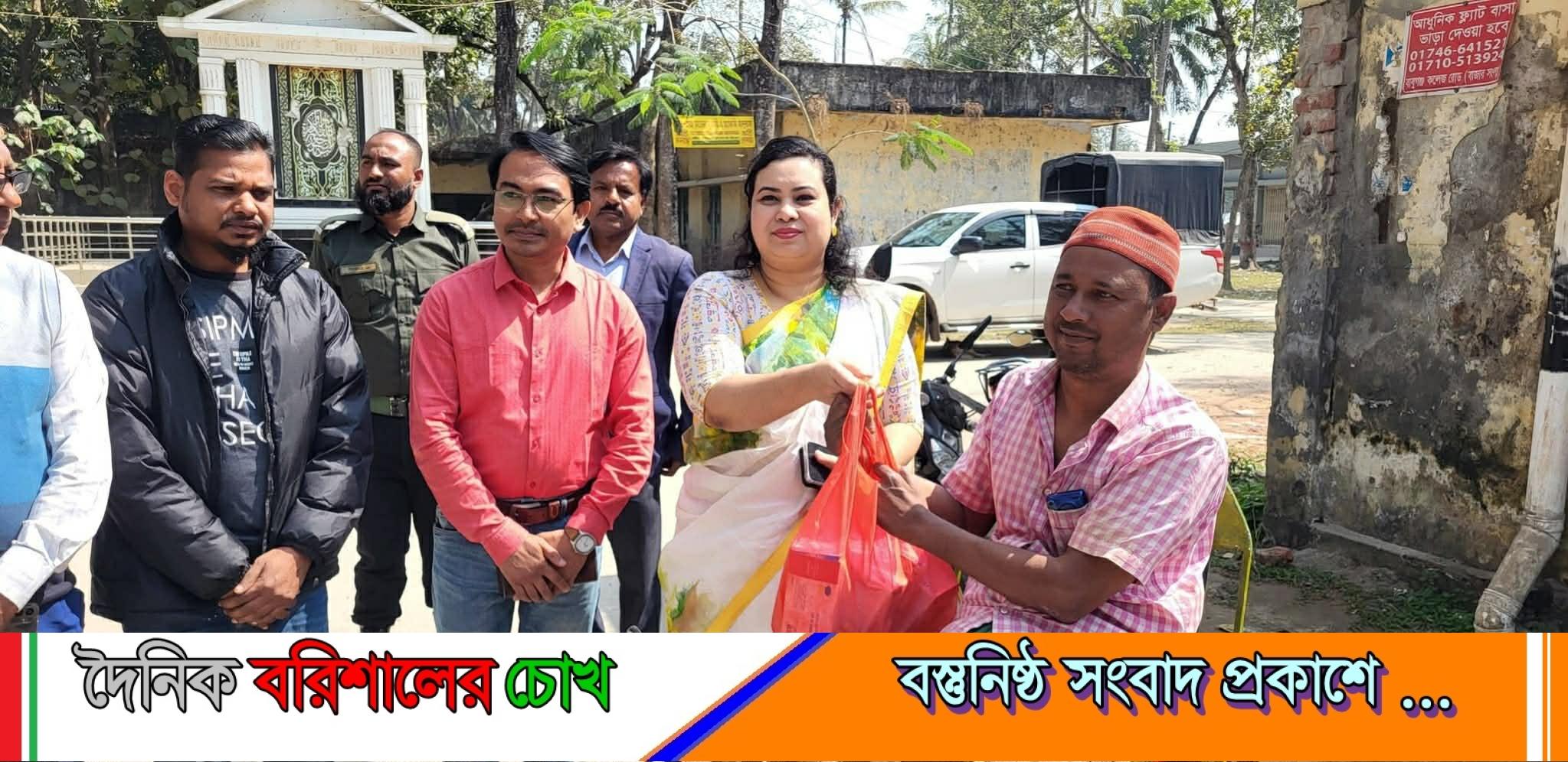 ​বাবুগঞ্জে অসহায় মায়ের পাশে মানবিক ইউএনও: তাৎক্ষণিক চিকিৎসা সহায়তা প্রদান
